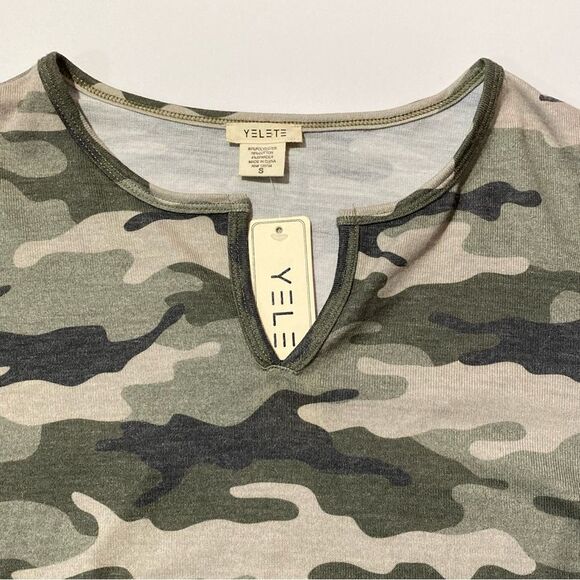 NWT Yelete Camo Long Sleeve Round Hem Keyhole Neckline Women's Size S - Picture 3 of 13